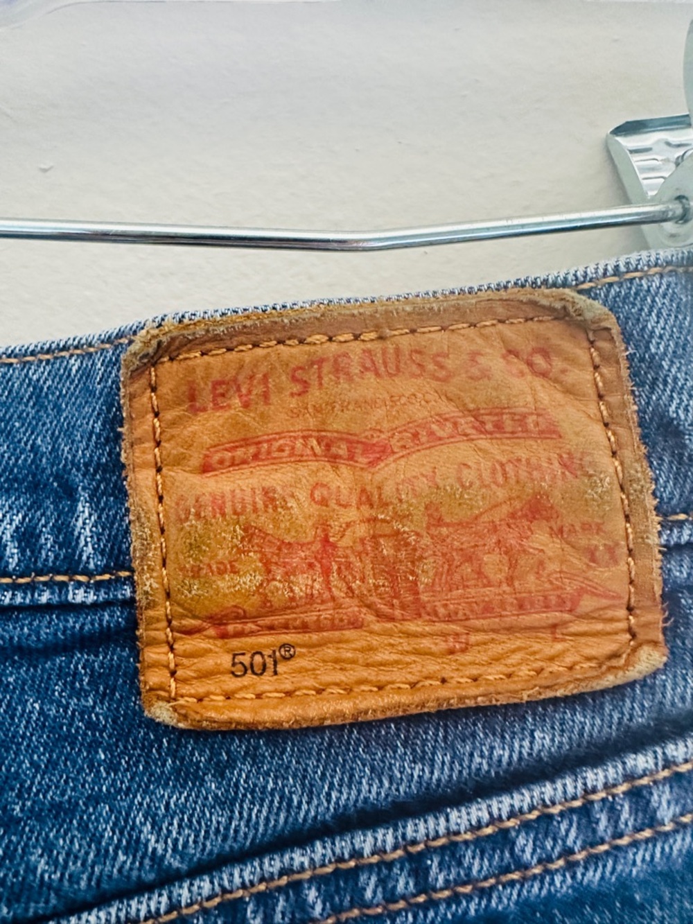 501 ORIGINAL CROPPED WOMEN'S JEANS Size 29W x 26L - Size 2 Petite/Short - Picture 3 of 6